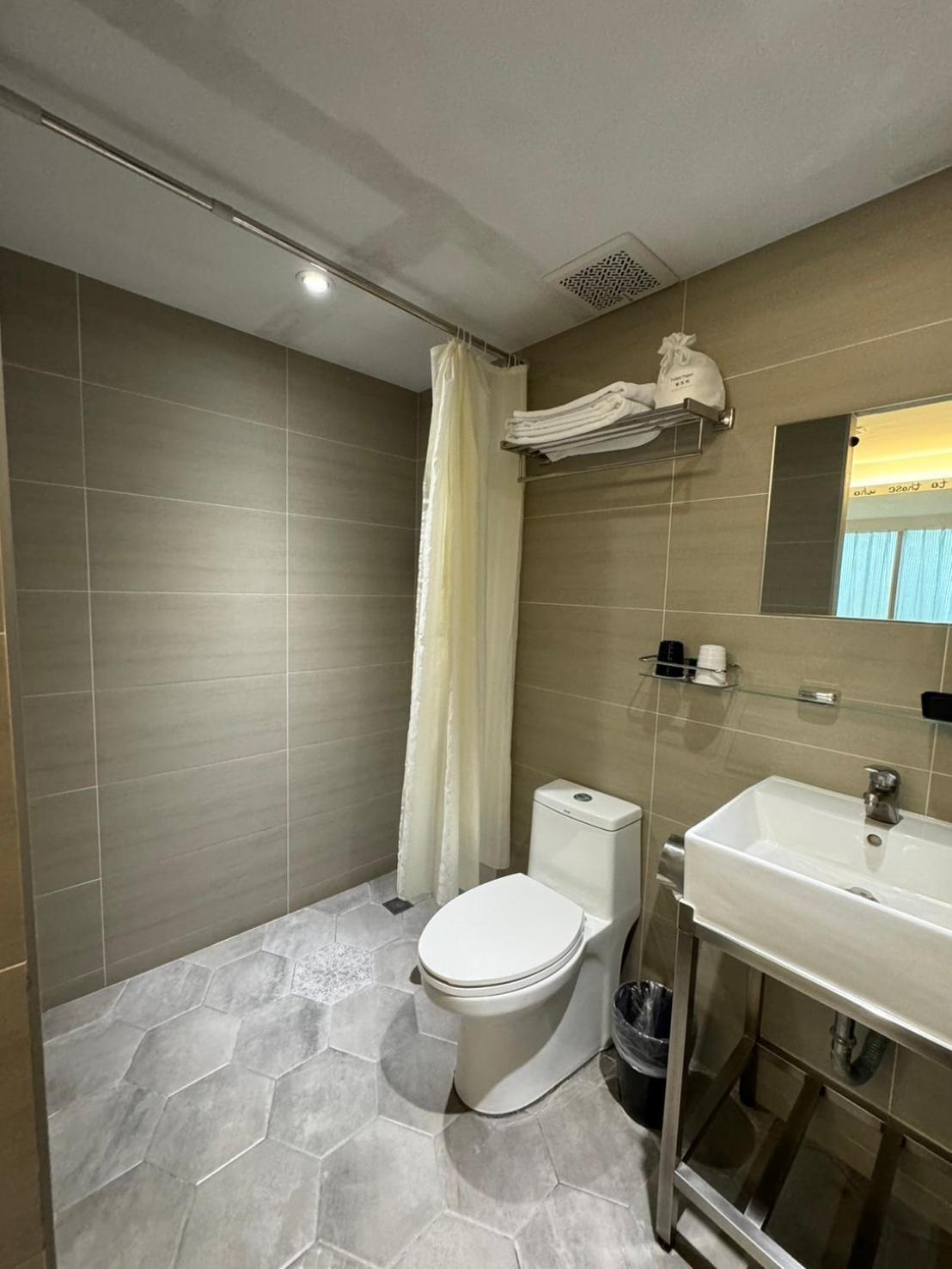 טאיפיי Rf Hotel  Linsen מראה חיצוני תמונה